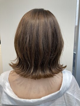 ループスケア(Roops CARE) 大人可愛い外ハネボブ