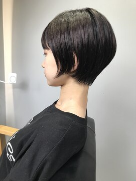 チル(CHILL) 【Meg～chill松山】くびれショート