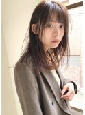 レイヤーロング×透明感ベージュ/ヘルシーヘアぱっつん前髪
