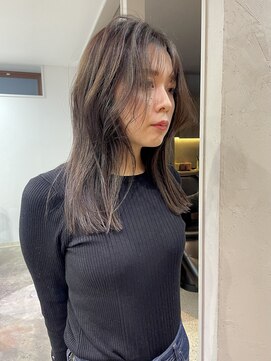 インビテーション 名古屋(invitation) ふわっとなびくレイヤーカット