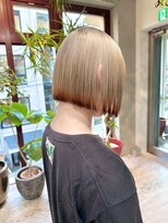 ヲタク(wotaku.)&nbsp;デザインカラー裾カラーポイントカラーハイトーンボブブリーチ