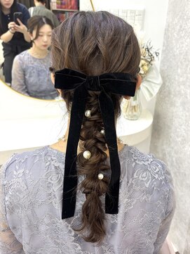 ラビス(Lovis) ミディアム/暗めカラー/デザインカラー/フェイスフレーミング