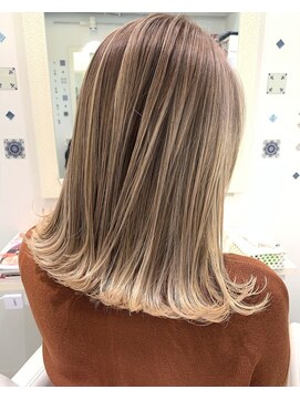 ラピス 千葉(Lapis) ミルキーベージュグラデーション☆