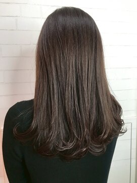 DAMANI 表参道 髪質改善/ヘッドスパ/ハイライト/白髪染め/白髪ぼかし/縮毛矯正 似合わせカット/ミディアムレイヤーカット[表参道駅]