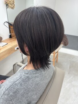 ツムギ(tsumugi) グレージュ×ウルフショート