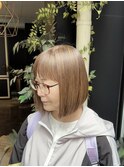 【脱白髪染め】ハイライトで魅せる立体感×大人ショートボブ