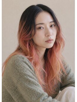 キヴィ(kivi)の写真/透明感カラーから個性派デザインまで幅広く対応。トレンド×ダメージを抑えた似合わせカラーをご提案♪