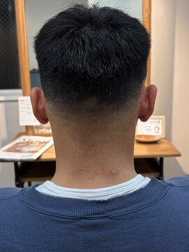 シーフフェード 千葉(Cyf FADE) 千葉駅 MEN'S HAIR/サーフカール/刈り上げセンターパ ート