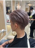 ピンクベージュ