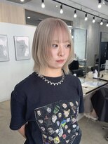 アジールヘア 赤羽駅南口店(agir hair)&nbsp;大人可愛いホワイトベージュレイヤーカット×顔周り小顔