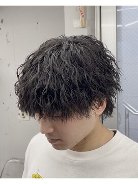 オーバル ジングウマエ(OVARL jingumae) 縦落ちパーマツイストスパイラルラウンドマッシュシャドウパーマ