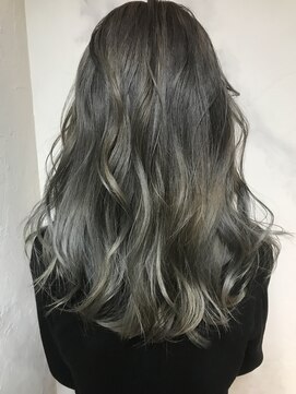 ヘアスタジオニコ(hair studio nico...) シルバー