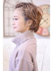 【メイズ 東中野・鍛原志行】ショートの編み込みヘアアレンジ