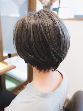 ヘアデザイン ステラ(hair design sTella) ★オリーブグレイカラーに極細高コントラストのハイライト★