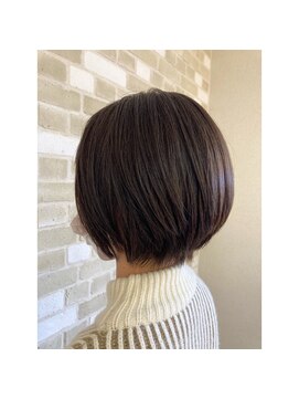 エルサフィロ キタハマ(el zafiro kitahama) 20×30×40代×似合わせカット×くびれヘア×ショートボブ