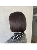 ぱつっとボブ×モノグレージュカラー【三國麗奈】