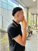 ビュートリアム 南青山(BEAUTRIUM)&nbsp;フェードカットスキンフェードバーバースパイキーショート