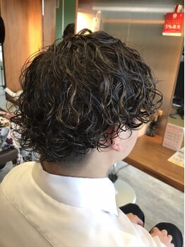男性のお客様も大歓迎！再現性の高いカットで、忙しい朝も簡単にセットができるスタイルをご提案！