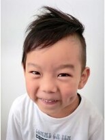 トリニティ(TRINITY)&nbsp;ツーブロックのモヒカンキッズ