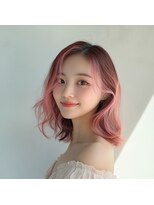 アトリエエテ バイ レガリア サカエマチ(atelier ete by Regalia sakaemachi) ピンクグラデーションカラー/センターパート/ゆるふわ巻き