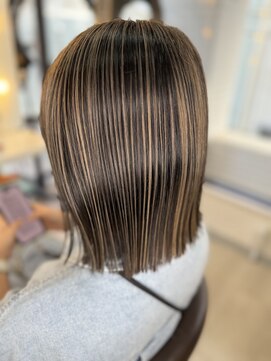 トモズヘアデザイン(Tomo's Hair Design) 【tomos】外はねアンブレラカラー