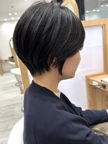 アドラーブル ココロ 新潟(adorable CoCoLo) 20代30代大人ショートボブx小顔ウルフカット丸みショート