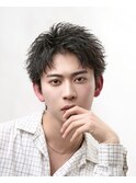 メンズカット無造作黒髪スパイキーショート刈り上げビジネス流行