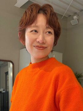 ホヌン 茅ヶ崎(Honnun) 20代30代40代】骨格美人◇艶アプリコットニュアンスパーマ