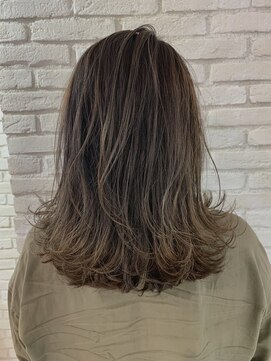 ロンド 表参道店(Lond) クラシカル大人可愛いロブ＊フェザーセミロング＊