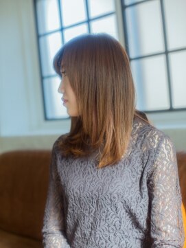 プランタンバイフラミューム 大和店(PRINTEMPS by flammeum) ミルクティストレートセミディ【大和】