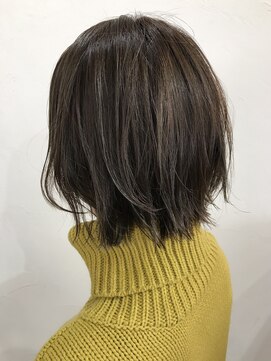 アリウス(ALIUS by posh) 【ALIUS 池袋 小川真一】赤みのないナチュラルベージュショート