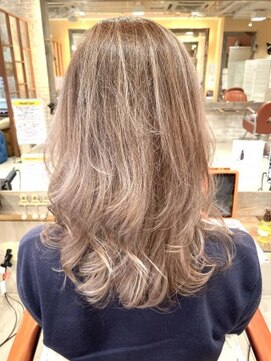 ネオリーブ コパン 鶴見店(Neolive copain) ミルクティーウォームベージュ neolivecopain