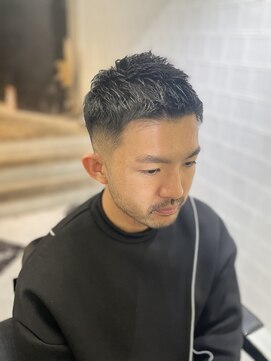 メリケンバーバーショップ フクオカ(MERICAN BARBERSHOP FUK) メンズベリーショート束感かきあげ