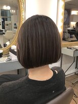 コワファースト 別府&nbsp;パッツンbob × 極細ハイライト