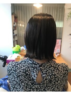 ヘアサロン ワンワールド(Hair Salon One World) うるツヤプッツリボブ