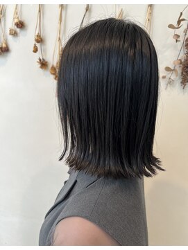 シャンプーボーイ セントラル 博多(SHAMPOO BOY central) パツっと外はねボブ