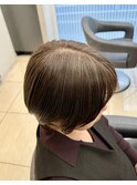白髪ぼかしショート