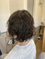 アヌヘア(Anuhea)&nbsp;ボブパーマ