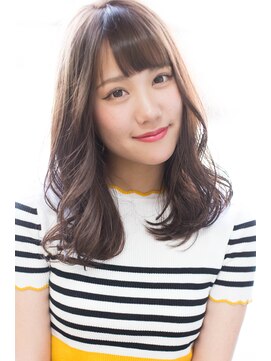 ミュゼドゥラペ(Musee de Lapaix) 大人かわいい　艶ボブ