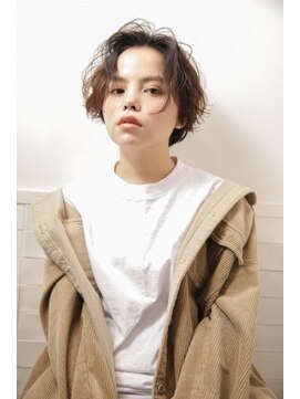 ネオリーブ チロル 横浜西口店(Neolive CiroL.) ハンサムショートの強めパーマ