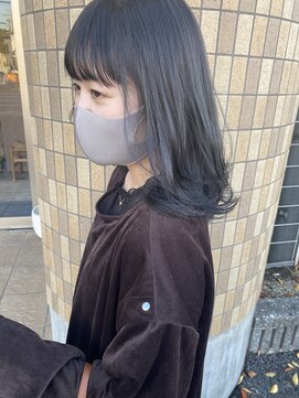 シー 岡崎(,SHE) ふんわりカールのスモーキーグレージュ