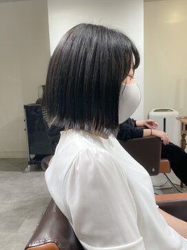 ネイヴィル オモテサンドウ(navile omotesando) ☆ブリーチなしグレージュカラー外ハネボブ☆