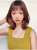 ひし形重めフォルム ミディアムスタイル 韓国 インナーカラー