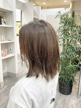 ワイスラッシュジングウ(Y / JINGU) ≪軽く見せる≫ヘアカラー