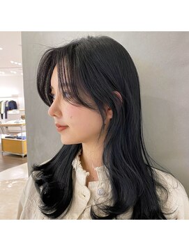 イミ(imi) グレージュカラー/韓国風レイヤー/小顔カット/韓国風パーマ
