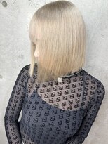 ダンク(DUNK)&nbsp;ハイトーンパツッとボブ