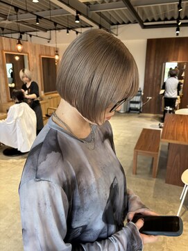 クラン バイ ナチュラル(clan by Natural) ショートボブ/ミルクティーベージュカラー/ホワイトベージュ