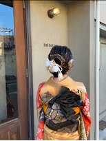 トイトイトイ(toi toi toy)&nbsp;2025成人式シニヨン水引き×白鷺結び