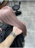 ピンクベージュ