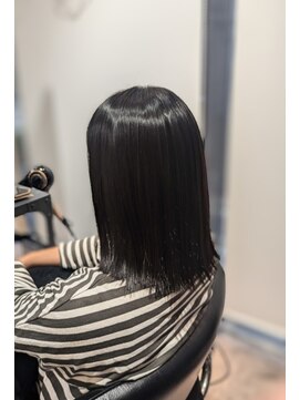 シーク(Seek) 外ハネ ストレート